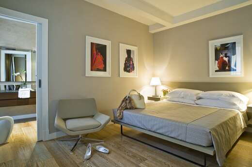 Escalus Luxury Suites