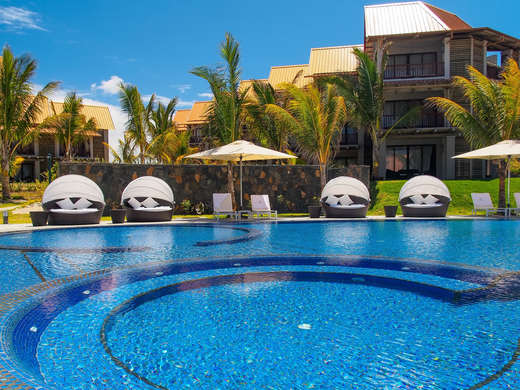 Crystals Beach Resort Belle Mare
