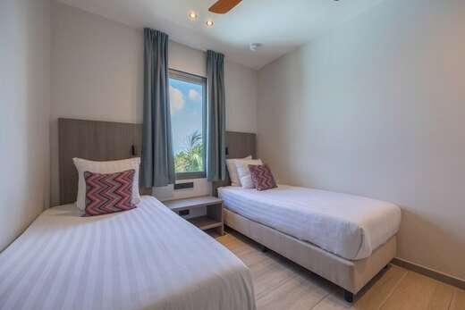 Een foto van Dolphin Suites Hotel