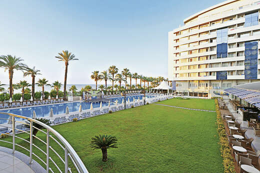 Een foto van het zwembad bij Porto Bello Hotel Resort & Spa