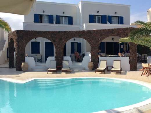 Een foto van het zwembad bij Arion Bay Hotel