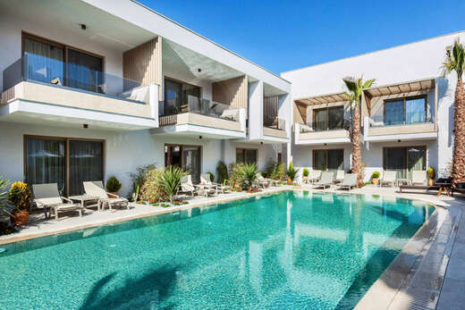 Pefki Deluxe Residences