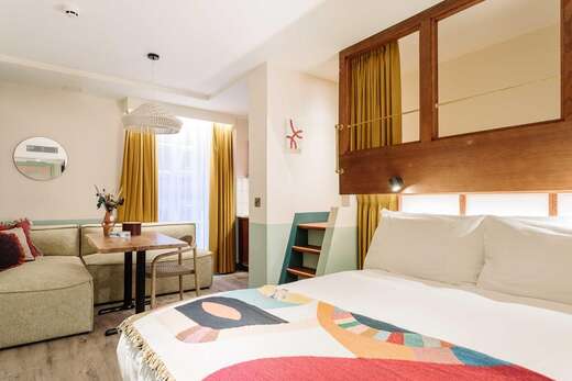 Room2 Belfast Hometel