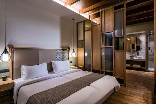Ein Foto Petousis Hotel & Suites