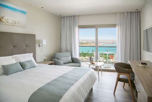 Een foto van Asterias Beach Hotel