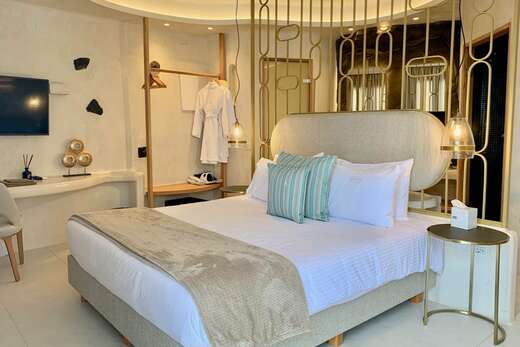Een foto van Athina Luxury Suites