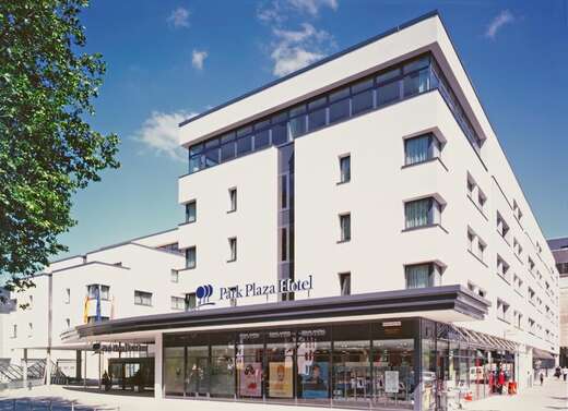 Een foto van de buitenkant van Park Plaza Trier