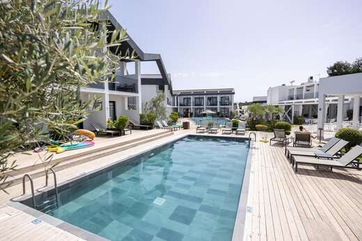 Aqua Bay Hotel