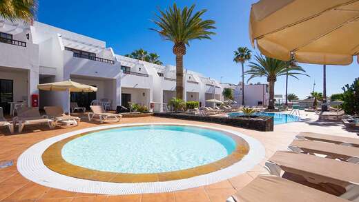 Ein Foto vom Pool im Apartments Flamingo