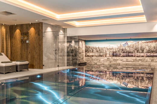 AlpenParks Hotel & Appartement Taxacher Kirchberg