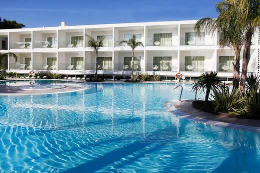 BG Caballero Hotel