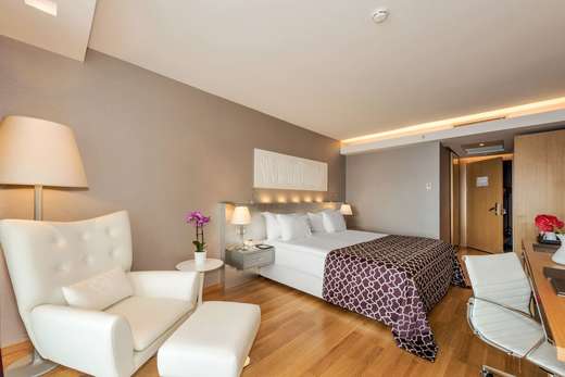 Een foto van Akra V Hotel