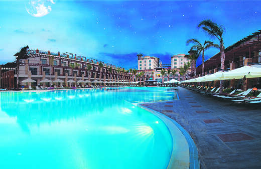 Cratos Premium Hotel & Casino