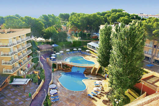 Een foto van het zwembad bij Palma Bay Club Resort & Annex