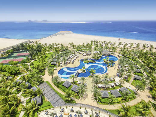 Een foto van het zwembad bij Waldorf Astoria Ras Al Khaimah