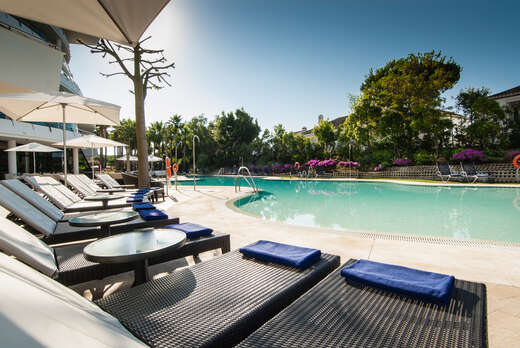 Een foto van het zwembad bij Senator Banus Spa Hotel