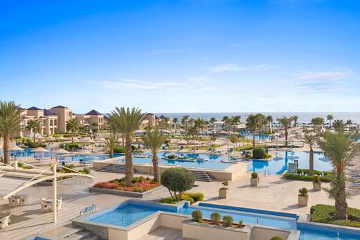 Pickalbatros White Beach Resort