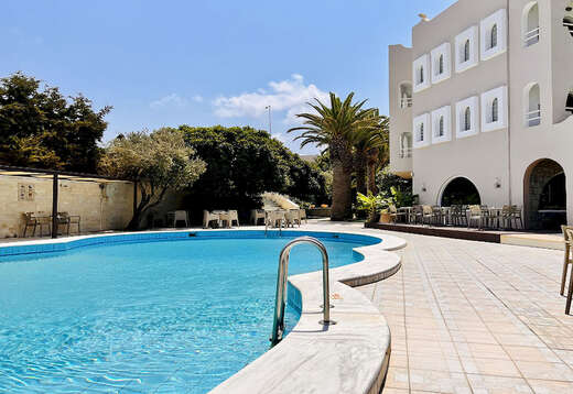 Hotel Karteros