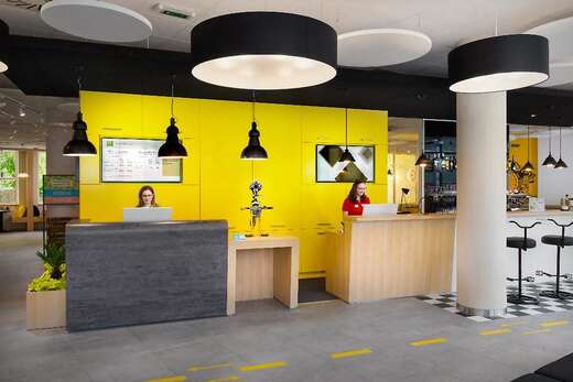Een foto van het interieur van Ibis Styles Budapest City