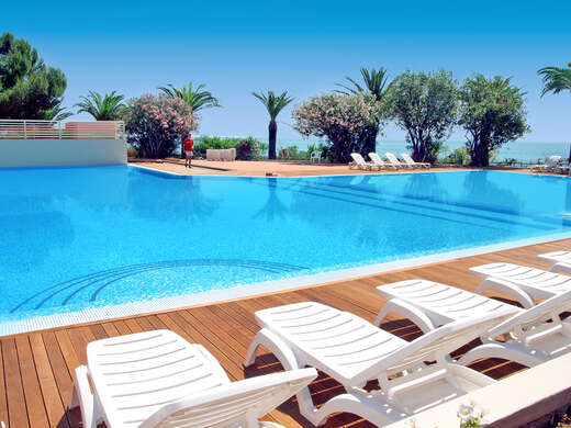 Ein Foto Free Beach Club