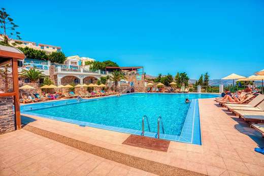 Een foto van het zwembad bij Elounda Water Park Residence Hotel
