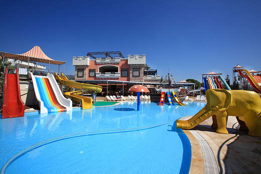 Ein Foto vom Pool im Club Cactus Paradise