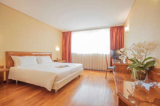 Montresor Hotel Tower