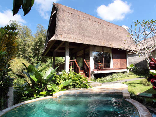 Een foto van het zwembad bij Santi Mandala Villa & Spa