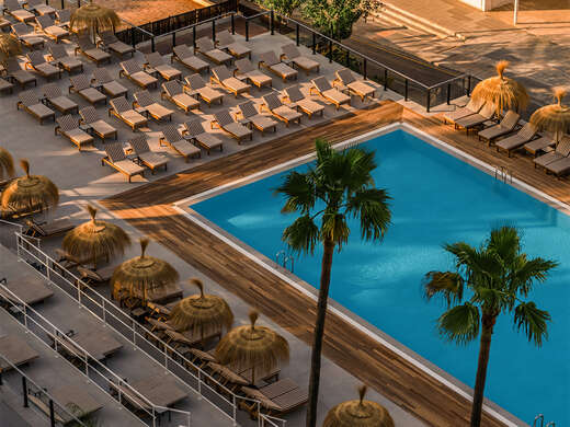 Caramelo Calvia Beach