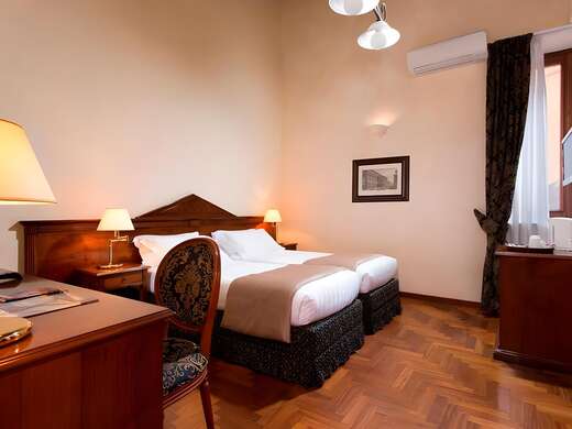 Ein Foto Hotel Teatro Pace