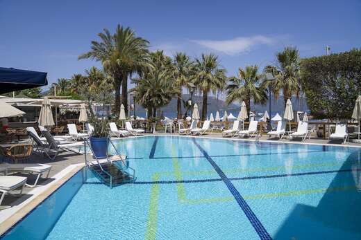 Hotel Cettia Beach Resort