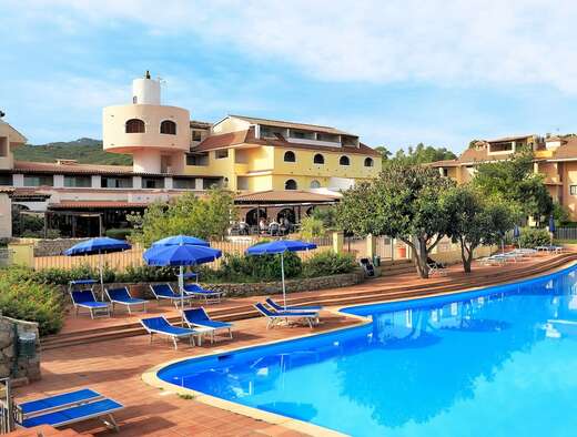 Colonna Beach Hotel & Residence
