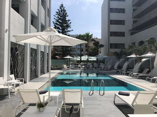 Melrose Hotel