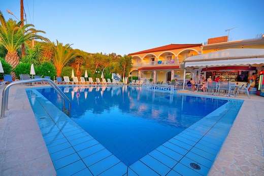Daisy Hotel Tsilivi