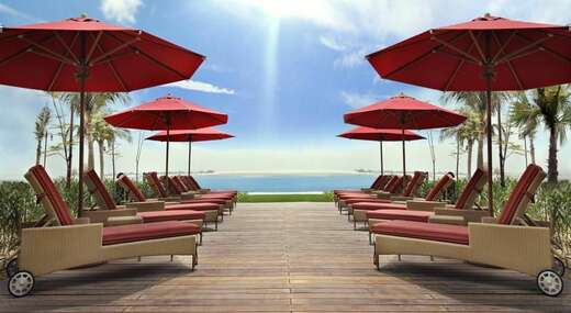 Een foto van het terras bij Khalidiya Palace Rayhaan