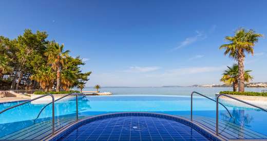 Le Meridien Lav