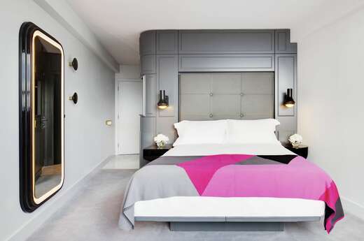 Een foto van Sea Containers London