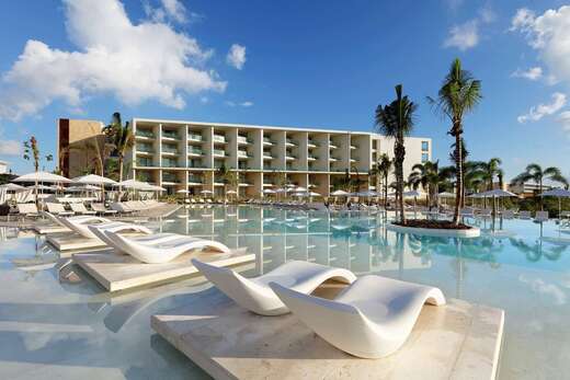 Family Selection at Grand Palladium Select Costa Mujeres
