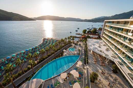 Carine Hotel Kumbor