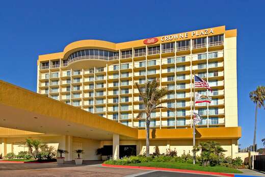 Crowne Plaza Ventura Beach