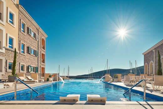 Chedi Lustica Bay