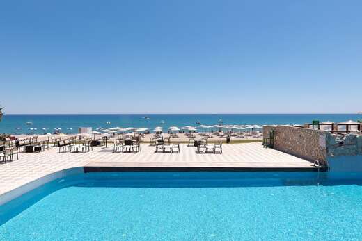 Costa Lindia Beach Resort