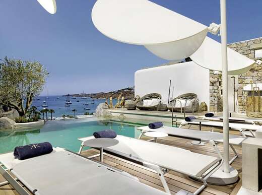 Een foto van het zwembad bij Kove Mykonos - A Myconian Collection Hotel