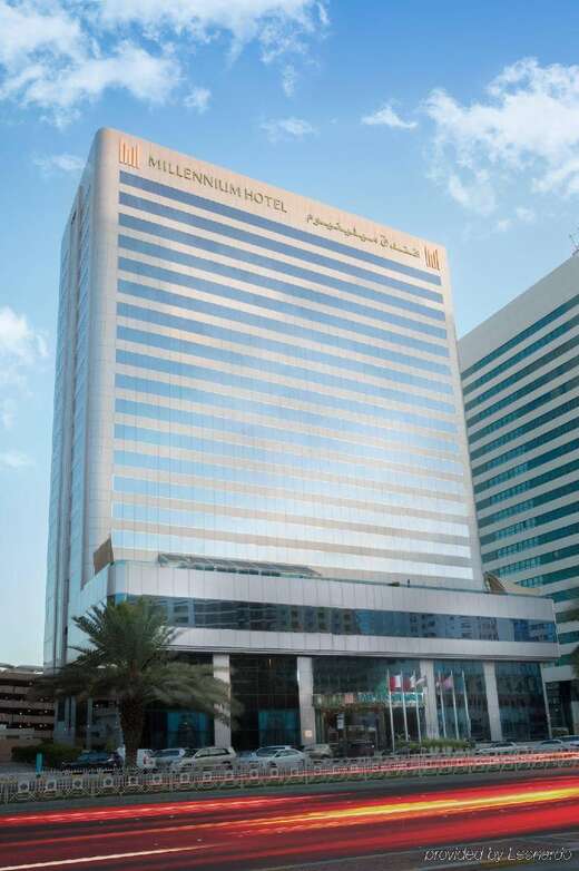 Een foto van de buitenkant van Corniche Hotel Abu Dhabi