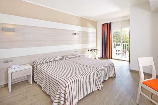 Ahoi! Urban Beach Hotel