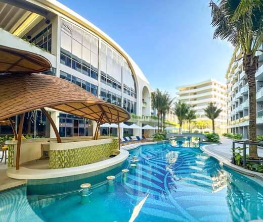 La Green Hotel & Residence
