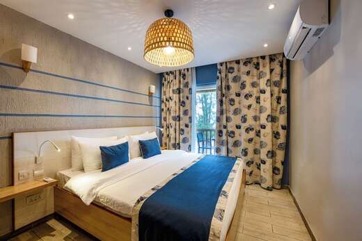 Le Grand Bleu Hotel