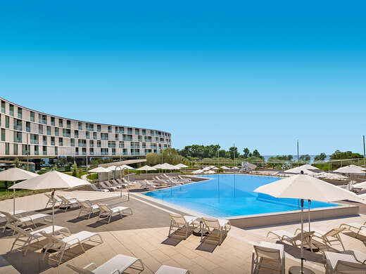 Een foto van een overzicht van Family Hotel Amarin