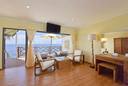 Ein Foto Dreamland The Unique Sea & Lake Resort