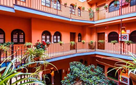 Patio de la Alameda
